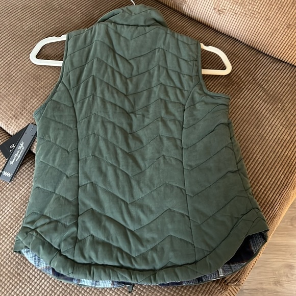 Vest by Supplies at Union Bay NWT. Military Green xsp plaid flannel lining - Picture 8 of 10